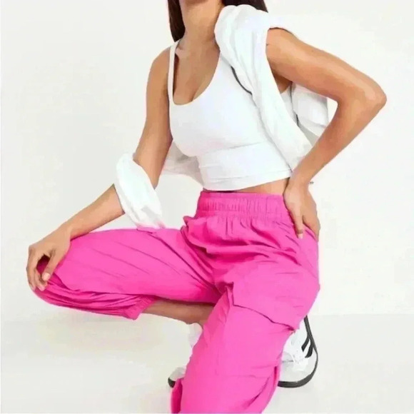 Old Navy Fuchsia Joggers - Picture 3 of 10